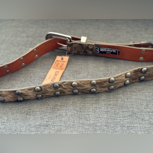 BRAVE LEATHER MADE IN CANADA HAIR-ON BELT SIZE 32 - Picture 4 of 4